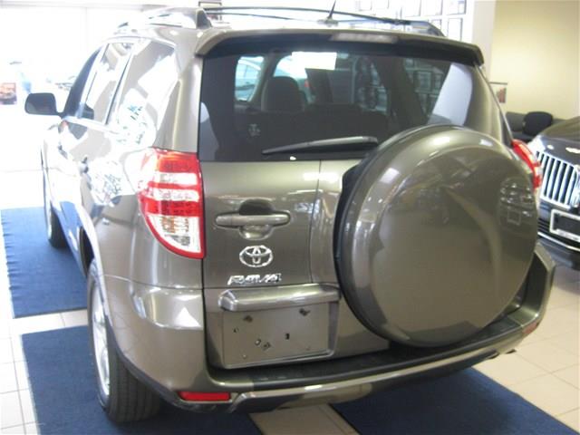 Toyota RAV4 2011 photo 0