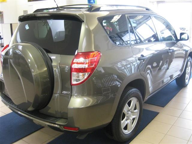 Toyota RAV4 2011 photo 18