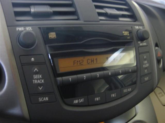 Toyota RAV4 2011 photo 9