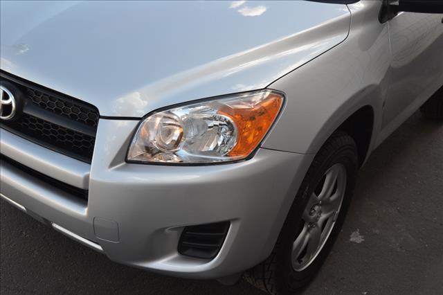 Toyota RAV4 2011 photo 1