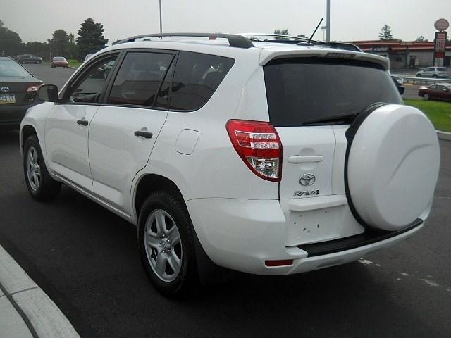 Toyota RAV4 2011 photo 1