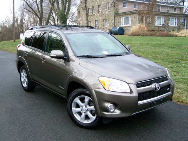 Toyota RAV4 2011 photo 2