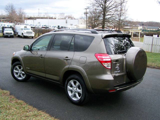 Toyota RAV4 2011 photo 3