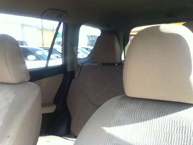 Toyota RAV4 2012 photo 3