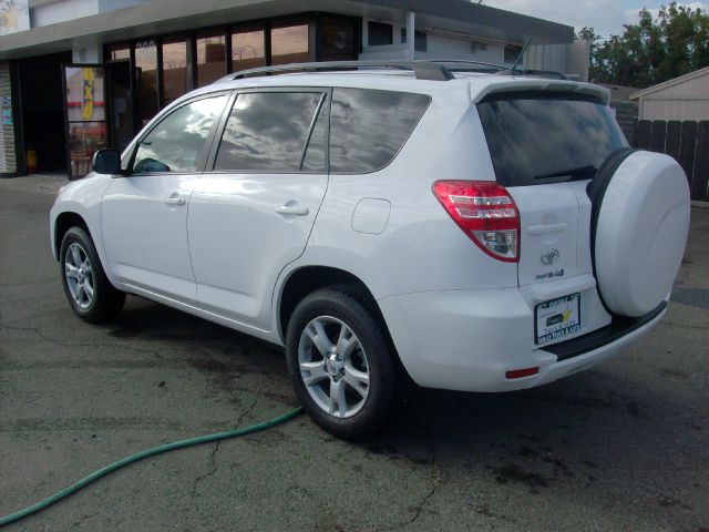 Toyota RAV4 2012 photo 3