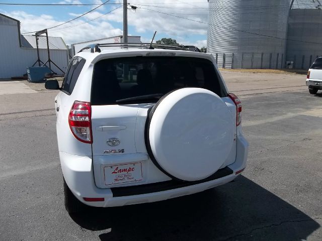 Toyota RAV4 2012 photo 3