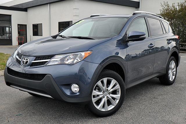 Toyota RAV4 2013 photo 2