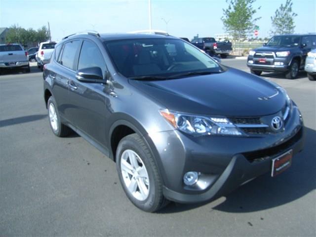 Toyota RAV4 SEL Sport Utility 4D SUV