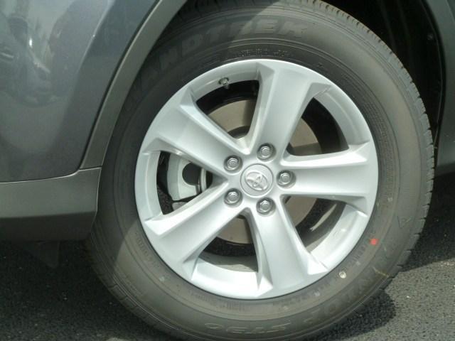 Toyota RAV4 2013 photo 2