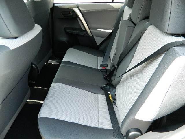 Toyota RAV4 2013 photo 2