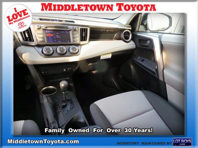 Toyota RAV4 2013 photo 2