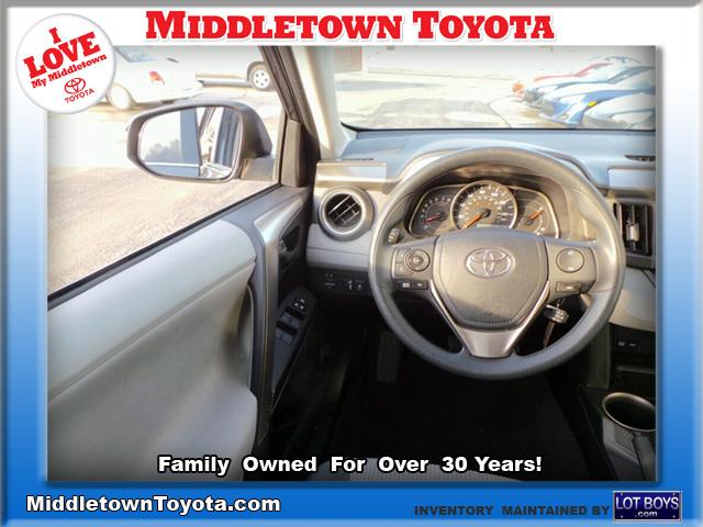 Toyota RAV4 2013 photo 3