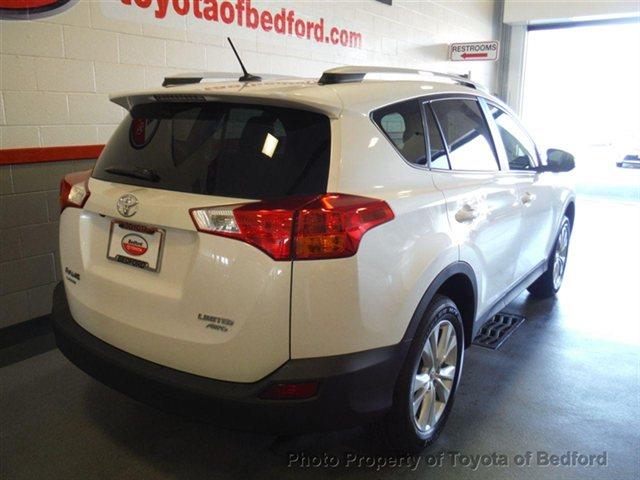 Toyota RAV4 2014 photo 3