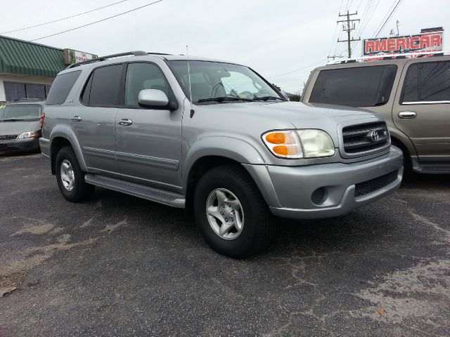 Toyota Sequoia 2001 photo 3