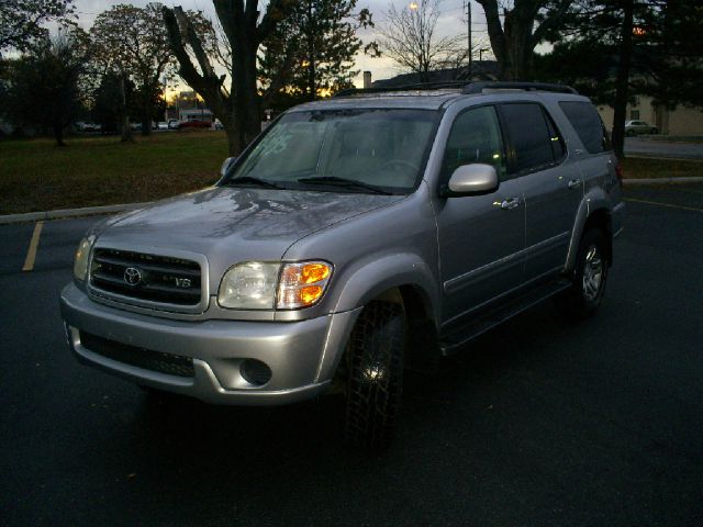 Toyota Sequoia 2001 photo 3