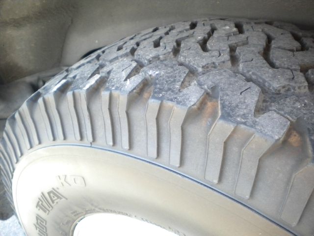 Toyota Sequoia 2002 photo 0