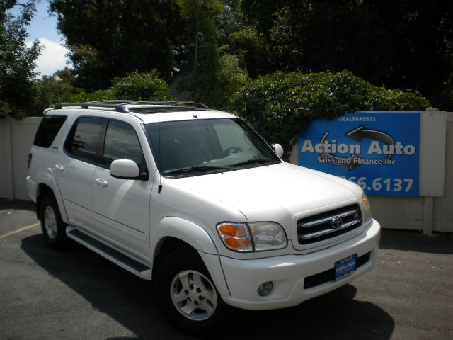 Toyota Sequoia 2002 photo 3
