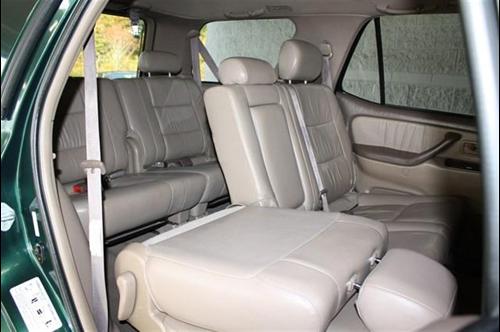 Toyota Sequoia 2002 photo 2