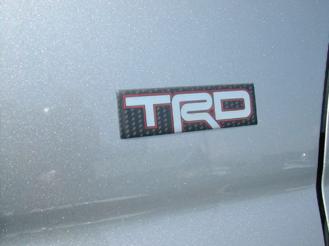 Toyota Sequoia 2002 photo 3