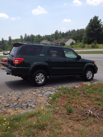 Toyota Sequoia 2002 photo 4