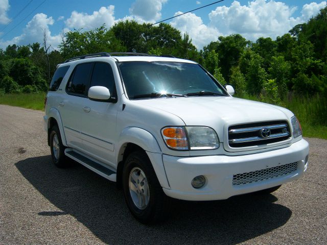 Toyota Sequoia 2002 photo 3