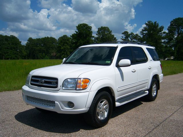 Toyota Sequoia 2002 photo 4