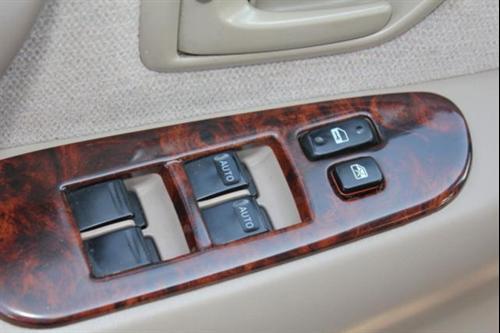 Toyota Sequoia 2002 photo 5