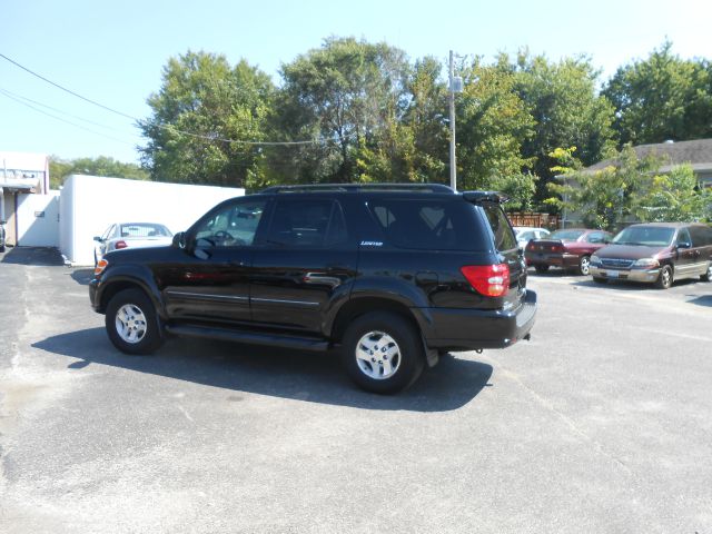 Toyota Sequoia 2002 photo 1
