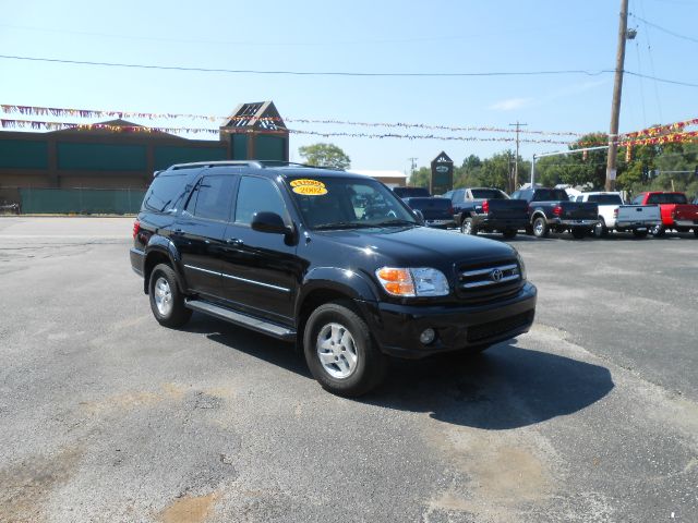 Toyota Sequoia 2002 photo 4