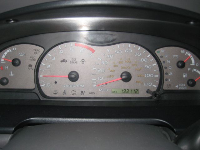 Toyota Sequoia 2003 photo 7