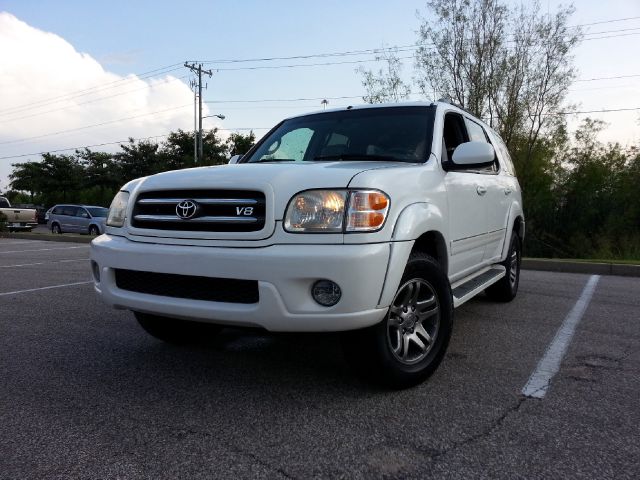 Toyota Sequoia 2003 photo 1
