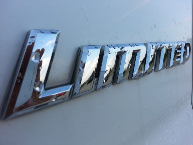 Toyota Sequoia 2003 photo 3