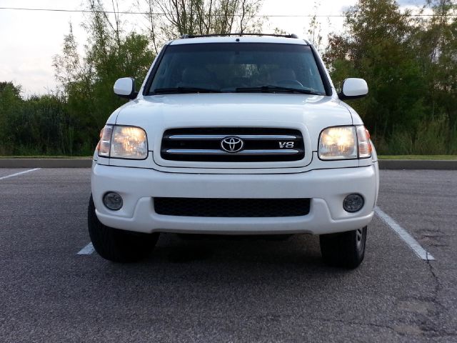 Toyota Sequoia 2003 photo 4
