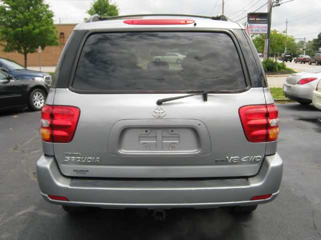 Toyota Sequoia 2003 photo 1