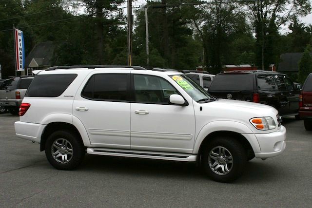 Toyota Sequoia 2003 photo 3