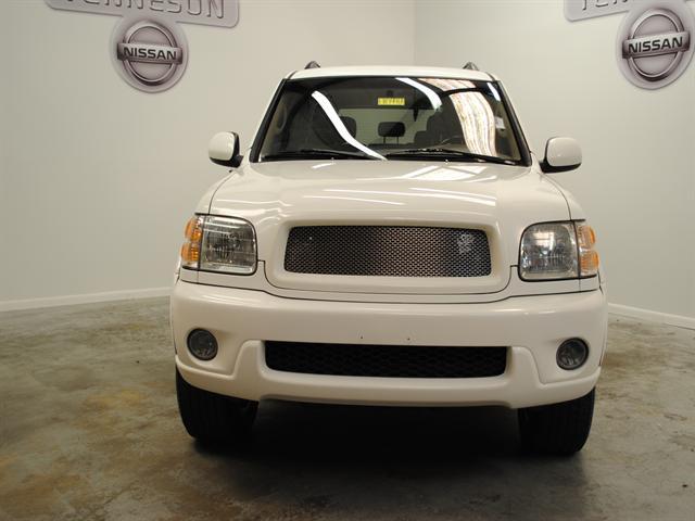 Toyota Sequoia 2003 photo 1