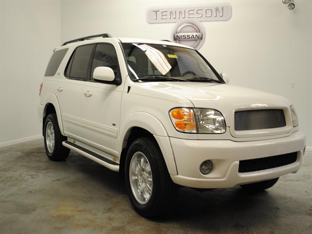 Toyota Sequoia 2003 photo 2