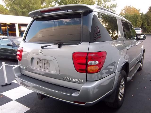 Toyota Sequoia 2003 photo 3