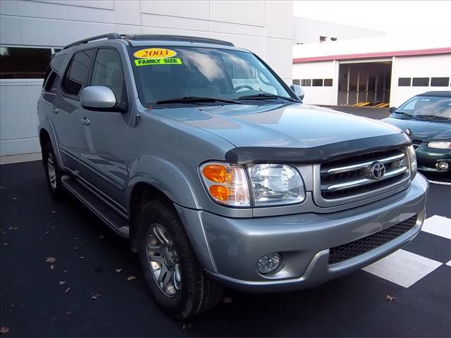 Toyota Sequoia 2003 photo 4