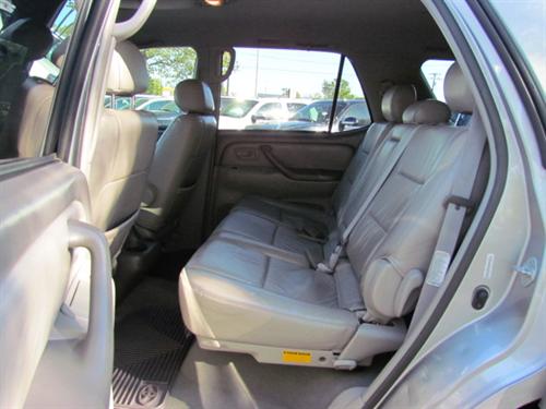 Toyota Sequoia 2003 photo 4