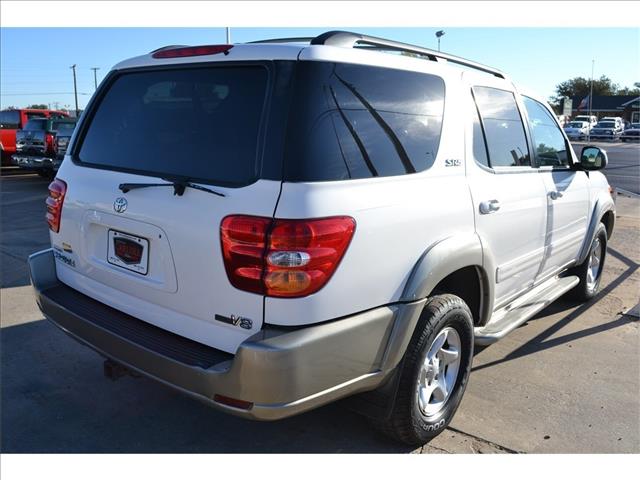Toyota Sequoia 2003 photo 1