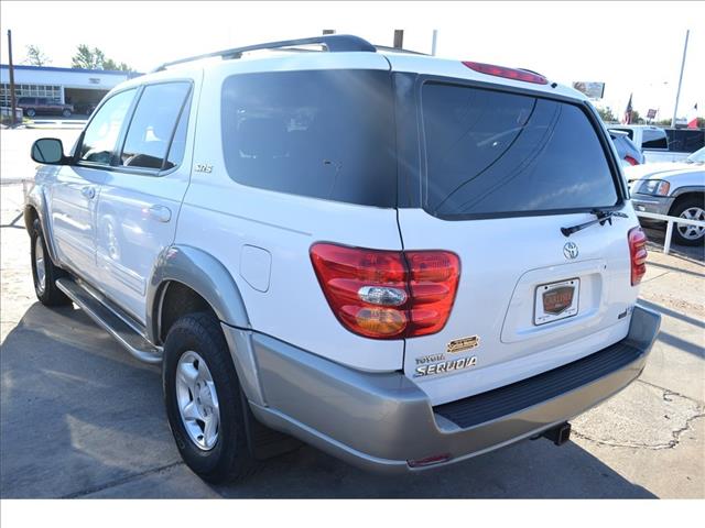 Toyota Sequoia 2003 photo 2