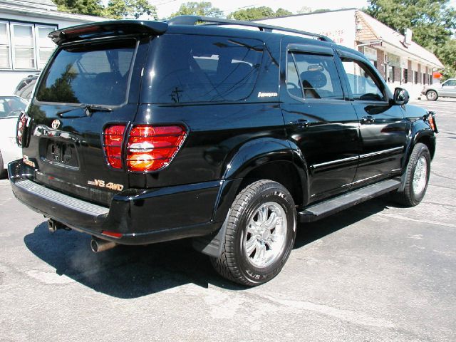 Toyota Sequoia 2003 photo 1
