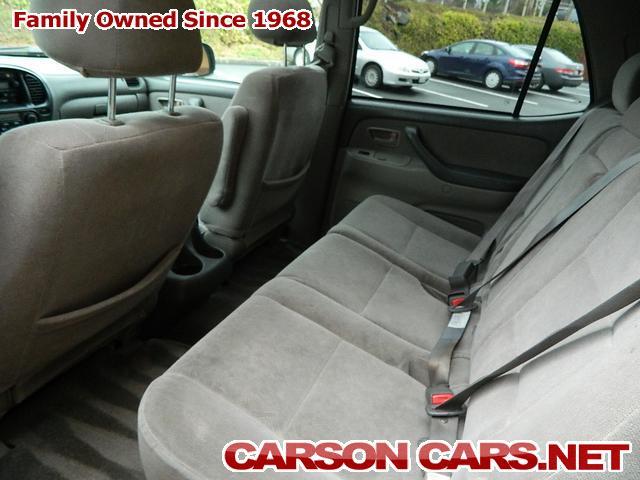 Toyota Sequoia 2003 photo 3