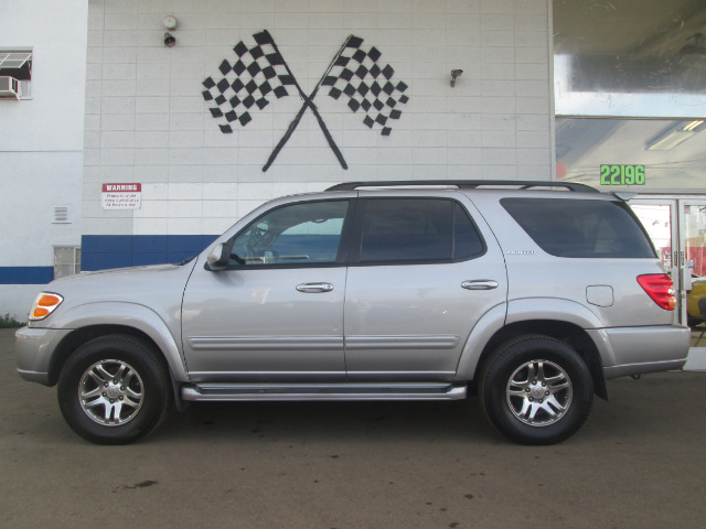 Toyota Sequoia 2004 photo 3