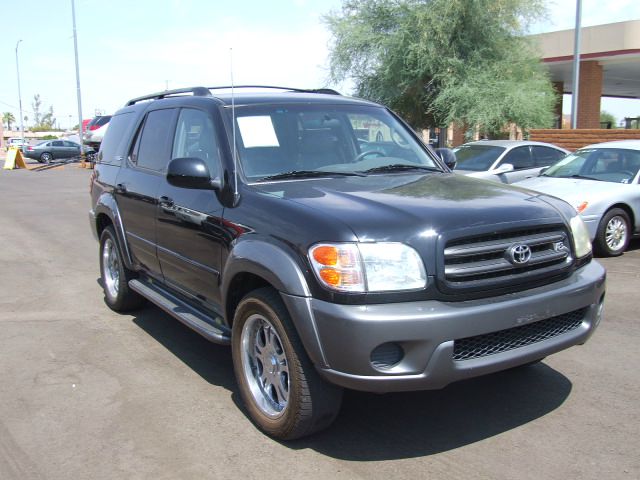 Toyota Sequoia 2004 photo 1