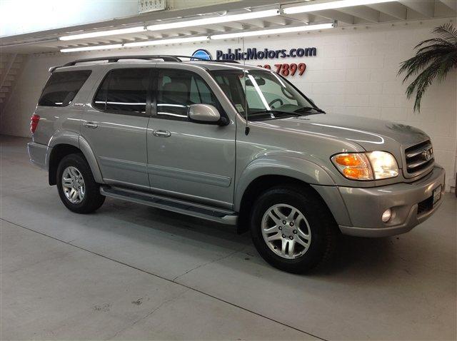 Toyota Sequoia 2004 photo 14