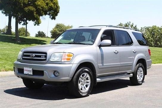 Toyota Sequoia 2004 photo 2