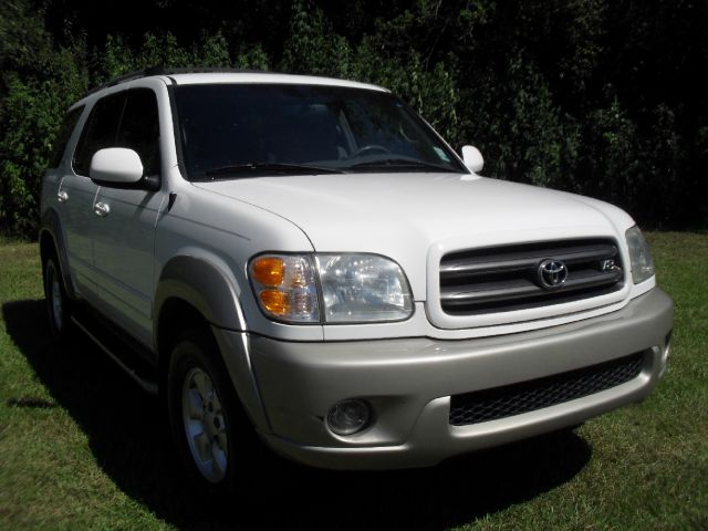 Toyota Sequoia 2004 photo 1