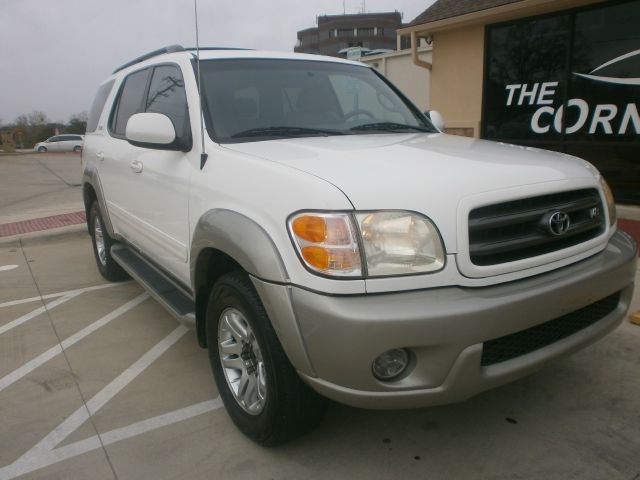 Toyota Sequoia 2004 photo 3